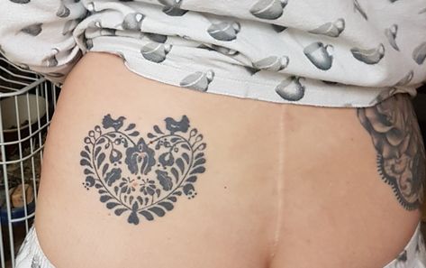 Hungarian Embroidery Tattoo, Hungarian Tattoo Ideas, Tattoo China, Hungarian Tattoo, Czech Tattoo, Braided Chain Stitch, Stitch Head, Unique Small Tattoo, Embroidery Tattoo