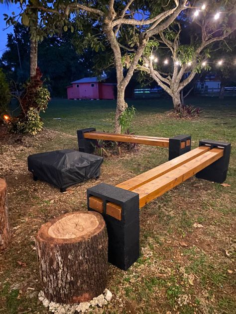 Design Backyard, Diy Bench Outdoor, Diy Backyard Landscaping, Backyard Diy Projects, Patio Decorating Ideas, Backyard Fire, Outdoor Decor Backyard, Yard Design, Fire Pit Backyard