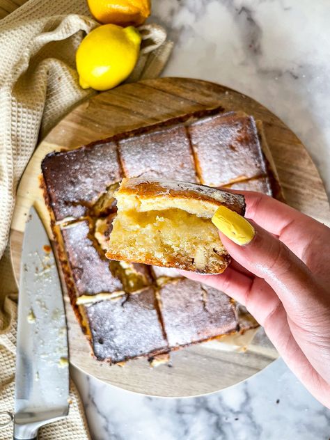 Lemon Tart Blondies with White Chocolate Tatte Bakery Recipes, Lemon Tart Filling, Lemon Brownies With White Chocolate, Lemon Blondie Brownies, Lemon White Chocolate Blondies, Blondies White Chocolate, Biscoff White Chocolate Blondies, Lemon Blondies, Dessert Person