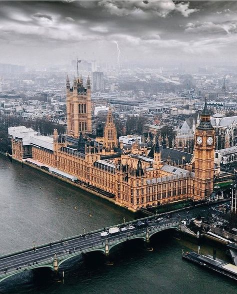 Uk House, Big Ben London, House Of Commons, Voyage Europe, Houses Of Parliament, London Hotels, London Town, London Photos, London Love