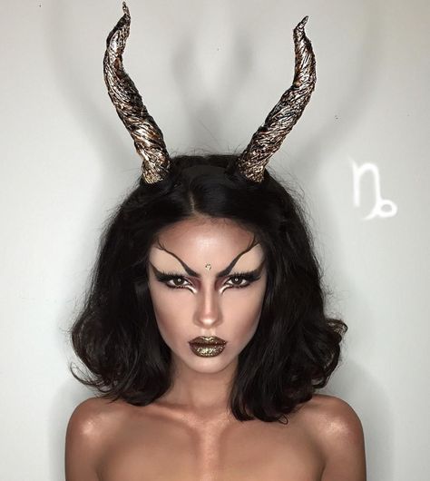 Capricorn Makeup, Makeup Zodiac, Zodiac Makeup, Fantasy Make-up, Make Carnaval, Halloween Make-up Looks, Halloween Makeup Looks, Instagram Makeup, Halloween Make Up