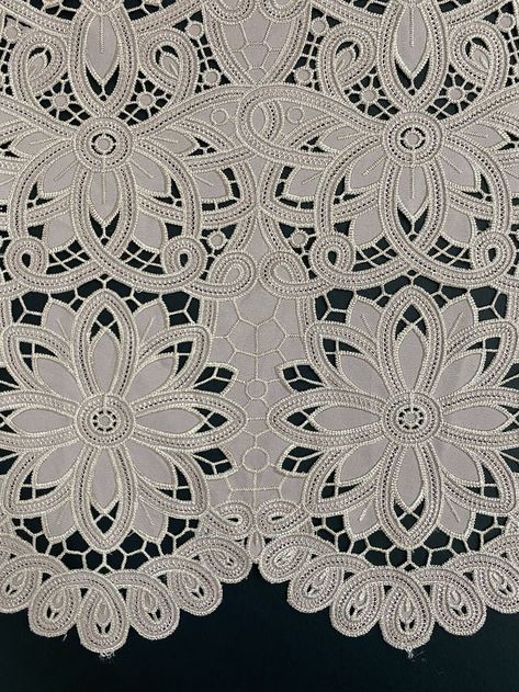 CUT OUT Schiffli Borders, Latest Embroidery Designs, Haute Couture Embroidery, Embroidery Fashion Detail, Paisley Art, Cutwork Embroidery, Geometric Embroidery, Couture Embroidery, Border Embroidery Designs