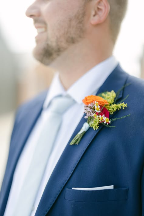 Mens Boutineers Wedding Colorful, Colorful Wildflower Boutonniere, Wild Flower Wedding Boutonniere, Wild Flower Boutineer, Wild Flower Wedding Groomsmen, Wildflower Wedding Boutonniere, Wildflower Boutonniere Groomsmen, Spring Wedding Boutonniere, Wildflower Boutineer