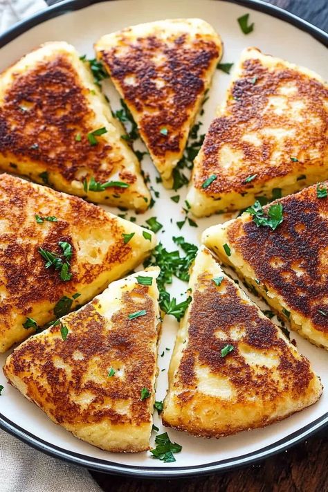 Irish Potato Farls Recipe Irish Potato Farls Recipe, Potato Farls Recipe, Irish Holiday Recipes, Irish Potato Cakes, Irish Dishes Traditional, Irish Christmas Recipes, Irish Carrots, Irish Food Traditional, Potato Flour Recipes