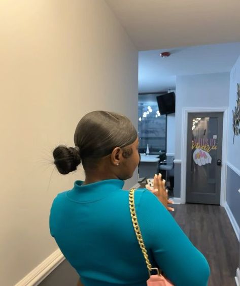 @styles_byq on Instagram: "Swoop knot bun so Fye!✨ Book those November appointments💗…. Swipe  #chicagohairstylist #chicagohair #chicagoponytail #houstonhairstylist #houstonponytails #lahairstylist #laponytails #atlantahairstylist #atlantahair #atlantaponytail #detriothairstylist #swoopponytail #quickweave #sleekponytail #naturalhair #naturalhairstyles #miamihairstylist #miamiponytails #explorepage✨ #explorepage" Swoop And Bun, Swoop Slick Back Ponytail, Swoop With Bun, Swoop Knot Bun, Swoop Bun Natural Hair, Side Part Swoop Ponytail, Swoop Ponytail Natural Hair, Slick Back Knot Bun, Slick Ponytail Weave With Swoop