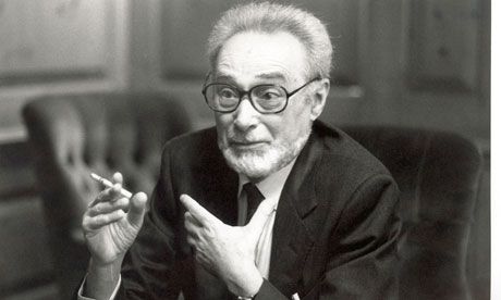 Primo Levi Best Science Books, Primo Levi, Science Writing, Robinson Crusoe, Family Stories, Science Books, What To Read, Favorite Authors, Popular Culture