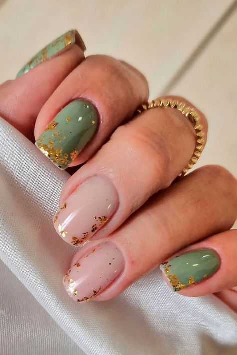 Glossy Nude and Olive Green Nails Check more at https://mangadexx.com/glossy-nude-and-olive-green-nails/ Olive Green Nails, Acrylic Dip Nails, Nails November, Olive Nails, Bridesmaids Nails, Green Nail Art, Gel Toe Nails, Green Nail Designs, Nude Nail Designs