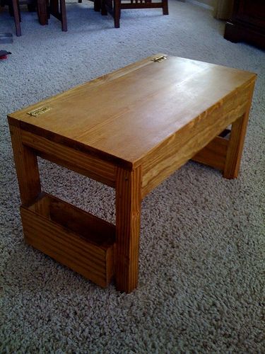 Lap Desk Diy, Lift Top Desk, Diy Desk Plans, Lap Table, Farmhouse Style Furniture, Desk Diy, Desk Plans, Bed Rest, Things To Build