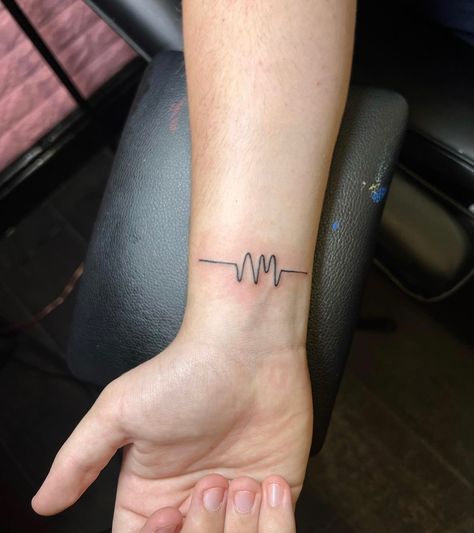 Small Tattoos Arctic Monkeys, Artic Monkeys Tattoo Lyrics, Artic Monkey Tattoos, Artic Monkeys Tattoo Ideas, Arctic Monkeys Jewelry, The Nbhd Tattoo, Monkeys Tattoo Ideas, Arctic Monkeys Nails, Monkeys Tattoo