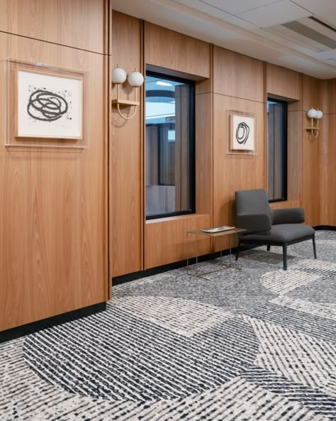 August Debouzy, Law Firm Office, Law Office Design, Architecture Ceiling, Lobby Wall, Office Lobby, Timber Panelling, Architecture Concept Drawings, Lobby Design