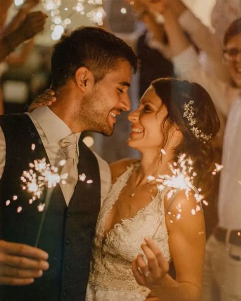 Using Wedding Sparklers In the Winter Wedding Sparklers Photos, Night Wedding Photos, Wedding Exit, Wedding Portrait Poses, Wedding Couple Photos, Wedding Exits, Wedding Picture Poses, Wedding Sparklers, Wedding Photography Styles