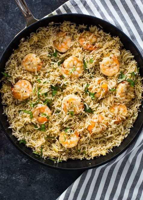 15 Minute One Pan Shrimp and Rice | Gimme Delicious Jasmine Rice Recipes, Shrimp And Rice Recipes, Gimme Delicious, Pan Shrimp, Fluffy Rice, Shrimp And Rice, Healthy Recipe Videos, How To Cook Rice, Healthy Pastas