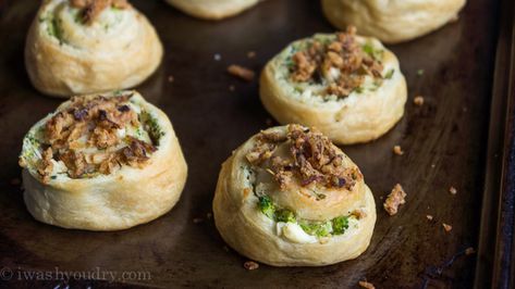 Chicken and Broccoli Pinwheels Broccoli Pinwheels, Recipes Using Crescent Rolls, Pillsbury Recipes, Chicken And Broccoli, Cream Cheese Chicken, Incredible Edibles, Chicken Broccoli, Yummy Appetizers, Snack Time