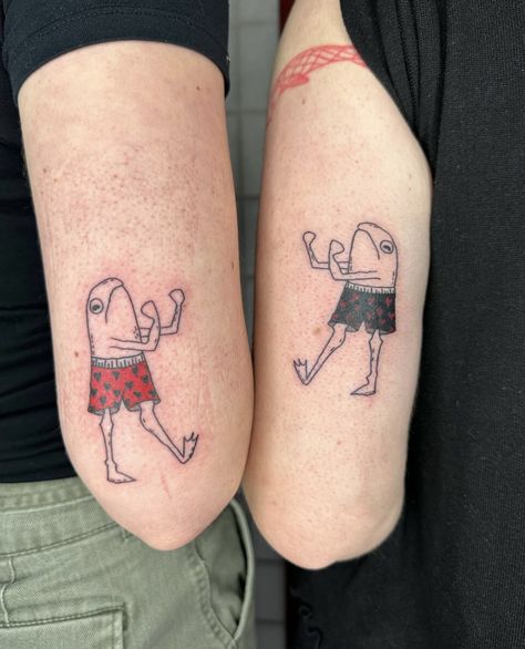 Cool Tattoos For Sisters, Best Friend Sibling Tattoos, Tattoo Ideas For Two Sisters, Sibling Duo Tattoo, Cool Matching Tattoos Family, Male Sibling Tattoos, Unhinged Best Friend Tattoos, Fnaf Matching Tattoos, Unique Bsf Tatoos