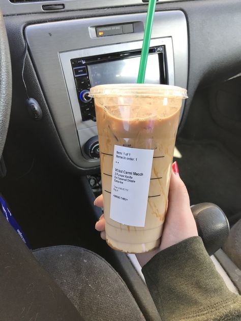 Starbucks Iced Coffee Drinks Sweet, Cheap Starbucks Orders, Cheap Starbucks Drinks, Starbs Drinks, Starbies Drinks, Starbucks Ideas, Coffee Orders, Best Starbucks Drinks, Starbucks Hacks