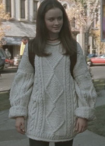 Rory Gilmore Fall, Rory Gilmore Style, Gilmore Girls Outfits, White Sweater Outfit, Short Sweater Dress, Cute Sweaters For Fall, White Cable Knit Sweater, Fall October, Sweater Outfits Fall