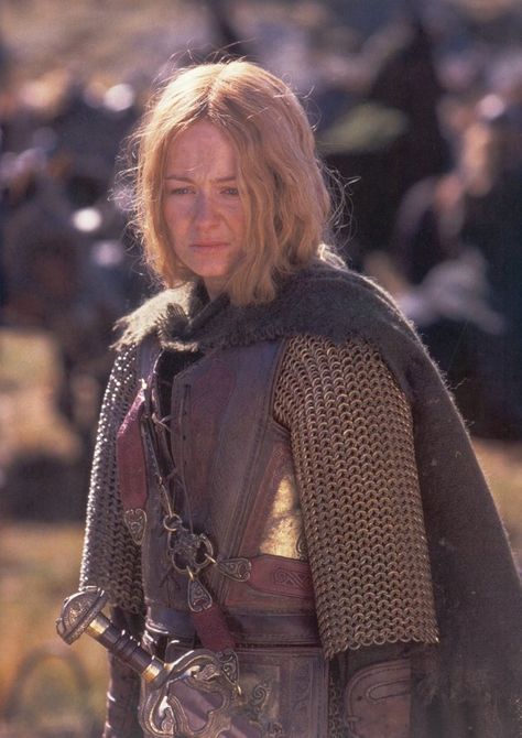 Astrid! Yaaaay. Eowyn And Faramir, I Am No Man, Lotr Costume, Miranda Otto, The Hobbit Movies, Into The West, Two Towers, Tauriel, Lord Of The Ring