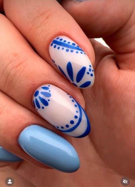 Spanish Inspired Nails, Nail Design For Greece, Grecian Nail Art, Greek Inspired Nail Art, Greek Nail Art Design, Azulejos Nails, Nails Greece Vibe, Blue And White Greece Nails, Greek Nail Art