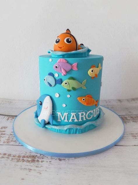 Fish Cake Birthday, Bismillah Calligraphy, Sea Cakes, 6 Cake, Butter Icing, 3d Cakes, Cute Clown, Fondant Cookies, Cute Birthday Cakes