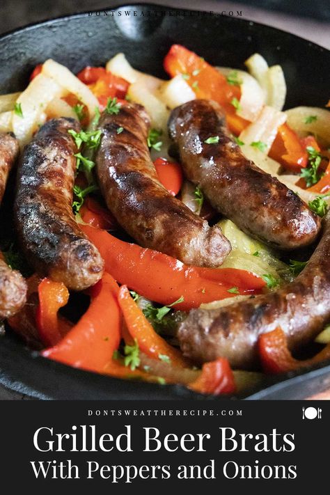 Step up your grill game with this very easy grilled beer brats recipe. Simple ingredients, amazing, explosive flavor! Super easy!! Brats With Peppers And Onions, Beer Brats Recipe, Brats Recipe, Sausage Meals, Grill Tips, Grilled Bratwurst, Grilled Brats, Brats Recipes, Bratwurst Recipes