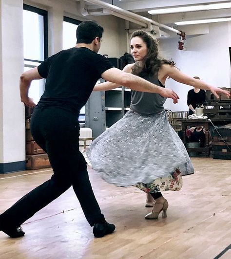 Laura Osnes in rehearsal Theatre Rehearsals, Laura Osnes, Theatre Geek, Musical Plays, Dancing Aesthetic, Theatre Life, Broadway Theatre, Theatre Costumes, Music Theater