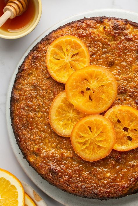 This Flourless Almond and Orange Cake uses 7 ingredients and is moist and so flavorful. This Whole Orange Cake is Grain free & Gluten Free Everything Orange Cake, Orange Almond Flour Cake, Italian Almond Orange Cake, Orange And Almond Cake Recipes, Boiled Orange Cake Recipe, Whole Orange Blender Cake, Tangerine Cake Recipes, Gluten Free Orange Cake, Healthy Orange Cake