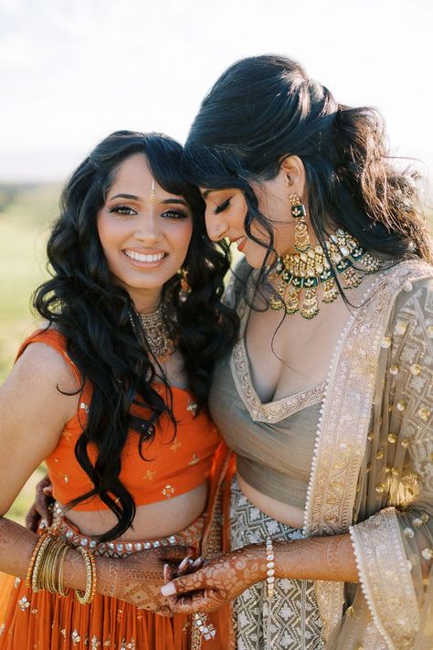 Two Indian brides in a sweet embrace | LGBTQ+ Wedding | Image by Apollo Fotografie Lesbian Indian Wedding, Lgbtq Engagement Photos, Extravagant Indian Wedding, Wlw Poses, Indian Hindu Wedding, Wlw Wedding, Lesbian Weddings, Gay Weddings, Nostalgic Aesthetic