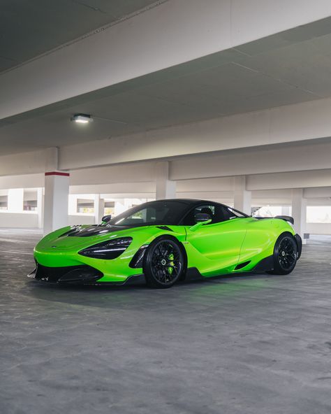 McLaren - Supercar Green Mclaren, Mclaren 570s, Mclaren P1, Gt Cars, Visual Board, Mclaren F1, Best Luxury Cars, Car And Driver, Dream Car