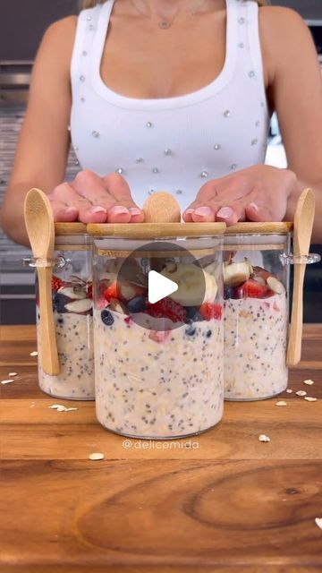 Oatmeal And Chia Seeds Overnight Oats Breakfast Recipes, Over Night Oats In A Jar Easy, Oats Chia Breakfast, Rolled Oats Smoothie Recipe, How To Make Overnight Oats Recipes, Oat Smoothie Recipes Healthy Breakfast, Chia Seeds Food Recipes, Oats Smoothie Recipes Diet, Oat And Chia Overnight