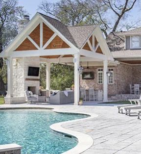 Attached Pool House Ideas, Outdoor Structure Ideas, Outdoor Pool Area Ideas Backyard Designs, Pool Layout Design Backyards, Backyard Layout With Pool, Outdoor Patio Ideas With Pool, Beautiful Pools Backyard, Hill Backyard, Screened In Pool