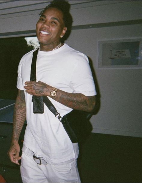 Kevin Gates Wallpaper, Kevin Gates Quotes, Short Instagram Quotes, Kevin Gates, 90s Hip Hop Fashion, Fun Sleepover Ideas, Sports Movie, Rap Aesthetic, Reaction Face