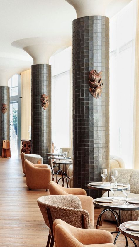 Santa Monica Proper Hotel, Boutique Hotel Lobby, Hotel Lobby Lounge, Boutique Hotels Interiors, Proper Hotel, Luxury Hotels Lobby, Hotel Lobby Design, Interior Columns, Hotel Lounge