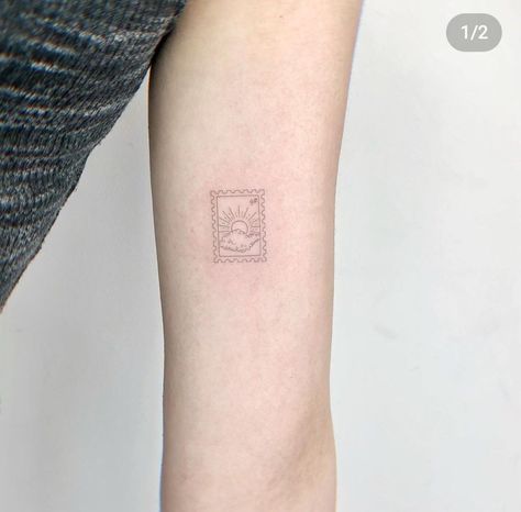 Post It Tattoo, London Stamp Tattoo, Postcard Stamp Tattoo, Postcard Tattoo Ideas, Tattoo Timbre, Small Stamp Tattoo, Vintage Stamp Tattoo, Postal Stamp Tattoo, Post Stamp Tattoo