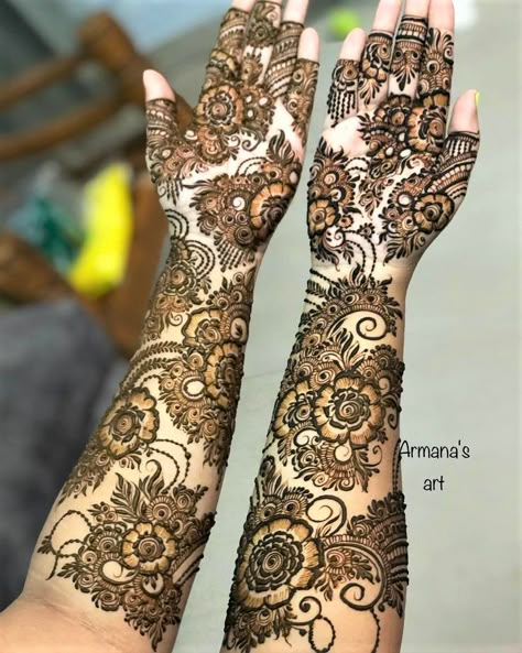 50 Plus Best New Mehndi Design Inspirations From Pinterest | Glossnglitters Floral Mehendi Designs, Floral Mehendi, Wedding Henna Designs, Mehandhi Designs, Khafif Mehndi Design, Floral Henna Designs, Bridal Mehendi Designs Hands, Legs Mehndi Design, Henna Art Designs