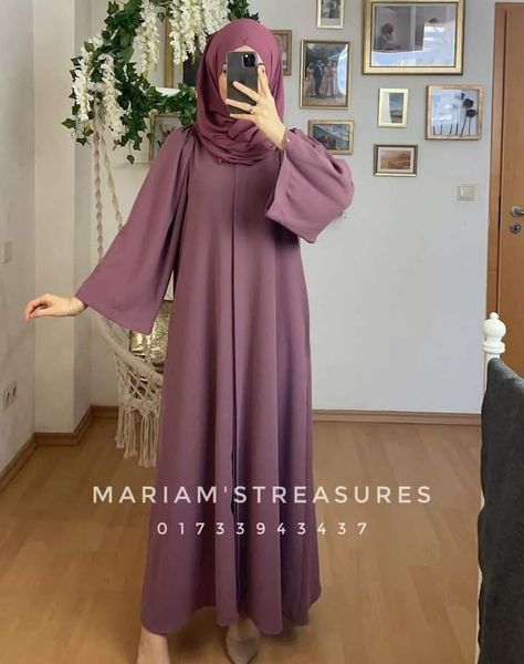 Simple Burkha Designs, Abaya Burkha, Burkha Designs, Islamic Modest Fashion, Islamic Fashion Dresses, Modest Fashion Hijab, Muslimah Dress, Pakistani Fancy Dresses, Pakistani Dresses Casual