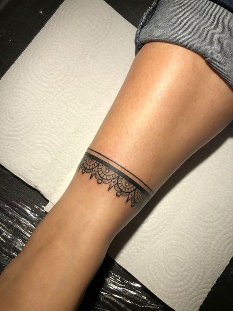 Ornamental Band Tattoo, Ankle Band Tattoo Women, Leg Band Tattoo Women, Band Tattoo Women, Tattoo Leg Band, Thigh Cuff Tattoo, Ankle Tattoos For Women Mandala, Ankle Cuff Tattoo, Henna Thigh Tattoo