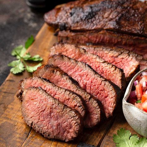 Oven Roasted Tri Tip, Tri Tip Marinade, Tri Tip Steak Recipes, Coffee Rubbed Steak, Cooking Tri Tip, Beef Tri Tip, Coffee Rub, Grilled Steak Recipes, Tri Tip