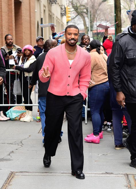 Urban Suits Men Fashion, Michael B Jordan Fashion, Mens Outfits Indian, Mens Outfits Italy, Michael B Jordan Outfits, Mens Outfits Green, Michael B Jordan Style, Pink Loafers Outfit, Outfits Italy Summer