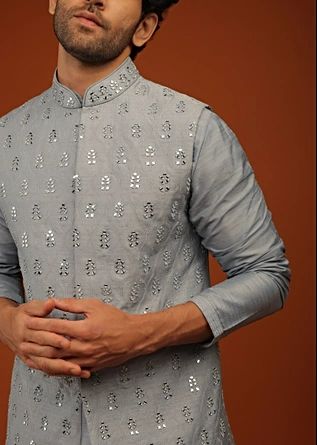 Sangeet Dresses, Traditional Indian Mens Clothing, Indian Sangeet, Indian Wedding Suits Men, Mens Traditional Wear, Indian Wedding Clothes For Men, Nehru Jacket For Men, Boys Kurta Design, Wedding Kurta For Men