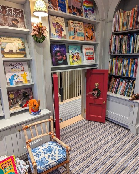 Children Library Design, Eccentric Kitchen, Home Architecture Design, Kids Rooms Inspo, Baby Playroom, English Library, Homes Ideas, Kids Bedroom Inspiration, Home Architecture