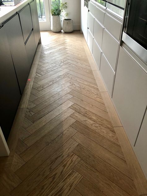 Chevron Engineered Wood Floor, Small Kitchen Herringbone Floor, Oak Parquet Flooring Kitchen, Engineered Hardwood Flooring Herringbone, Parquet Herringbone Floor, Engineered Herringbone Floor, Herringbone Flooring Hallway, Kitchen Parquet Flooring, Herringbone Parquet Flooring