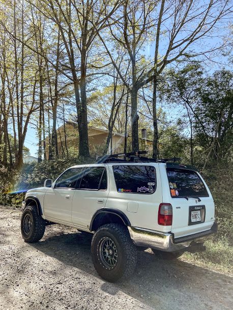 97 Toyota 4runner, Toyota 4runner Vintage, 90s Toyota 4runner, Four Runner Toyota Lifted, First Gen 4runner, Lifted Toyota 4runner, 2004 Toyota 4runner, Modded 4runner, Tan 4runner