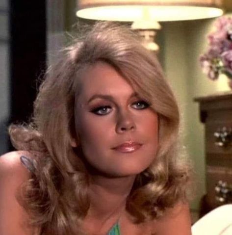 Elizabeth Montgomery, Sweet Memories, Woman Colour, American Actress, The Dreamers, Most Popular, Hollywood, Actresses, Color