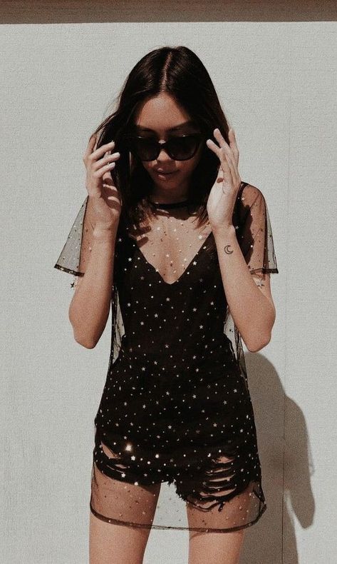 Mesh Outfits, Summer Going Out Outfit, Look Gatsby, Fest Outfits, Looks Party, Summer Outfit Inspiration, Festival Looks, Going Out Outfits, Alexa Chung