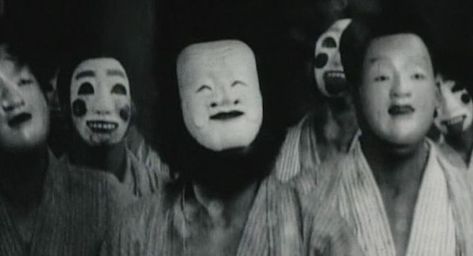 considered as one of the first Japanese horror films. Now considered lost. Asian Horror Movies, Japanese Horror Movies, Silent Horror, Horror Movies Funny, Classic Hollywood Glamour, Japanese Horror, Asian Film, Creepy Pictures, Movie Memes