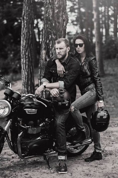 this could be us but you playin Motorcycle Couple Photography, Motorcycle Wedding Pictures, Couple Bike, Motorcycle Engagement Photos, Motorcycle Couple Pictures, Motorcycle Photo Shoot, Biker Photos, Motorcycle Wedding, Biker Wedding