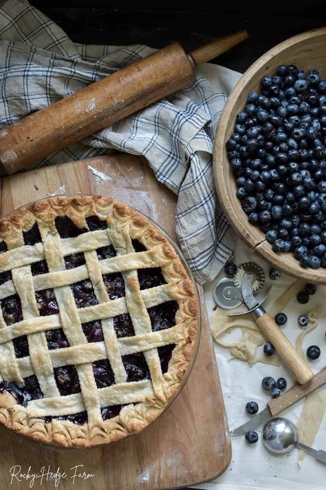 Old Fashioned Blueberry Pie Recipe (Easy and Homemade) Healthy Blueberry Desserts, Blueberry Dessert Recipes, Bree Prescott, Blueberry Pie Recipe, Homemade Blueberry Pie, Blueberry Desserts Recipes, Blueberry Farm, Blueberry Desserts, Healthy Blueberry