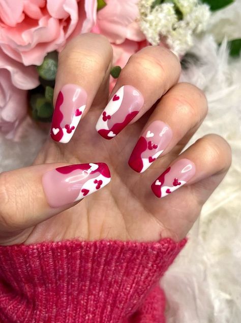 Valentines Day Nails Disney, Valentine’s Day Themed Nails, Disney Valentines Nails Designs, Disney Nails Valentines, Mickey Valentines Nails, Disney Valentine Nails, Disney Valentines Day Nails, Valentine Disney Nails, Valentines Disney Nails