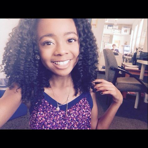 Skai Skai Jackson And Kai Cenat, Skai Jackson Makeup, Skai Jackson And Peyton List, Disney Comedy, Sky Jackson, Jt Yorke Degrassi, Skai Jackson Meme, Pfp Pictures, Disney Netflix