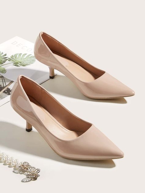 Minimalist Stiletto Court Heels Court Shoes Women, Vintage Princess Dress, Apricot Heels, Heels Kitten, Ootd Women, Formal Wear Women, Outfit 2022, Plus Size Spring, Prom Accessories